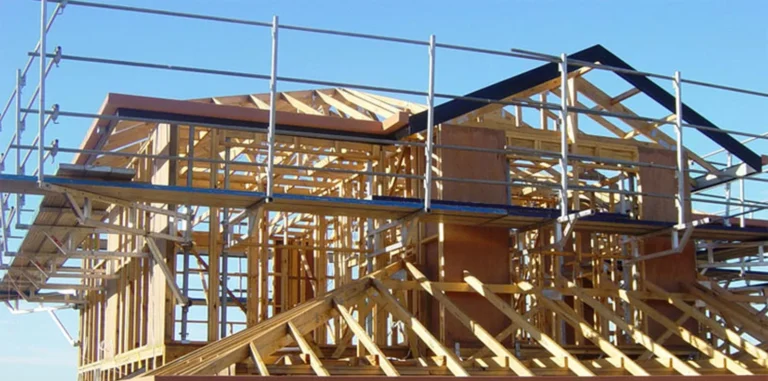 Safety Tips for Working with Scaffolding